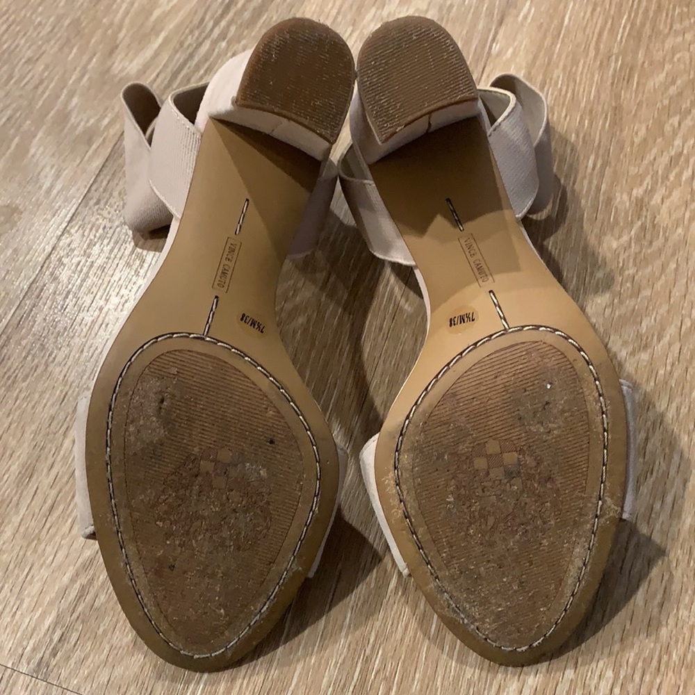 Vince Camuto nude ‘Citriana’ heels 7.5M - Picture 3 of 3